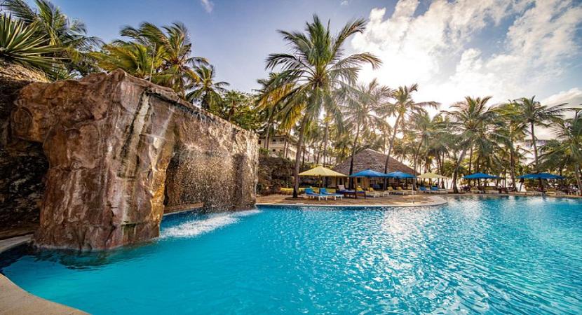 3 Days South Coast ; Baobab Beach Resort and Spa